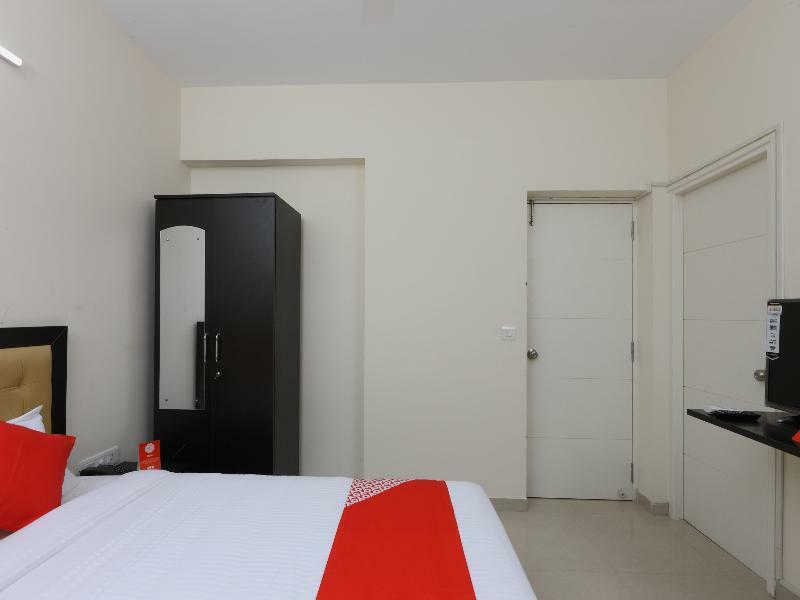 Hotel Oyo 13917 Daniel's Silver Oak Serviced Chennai