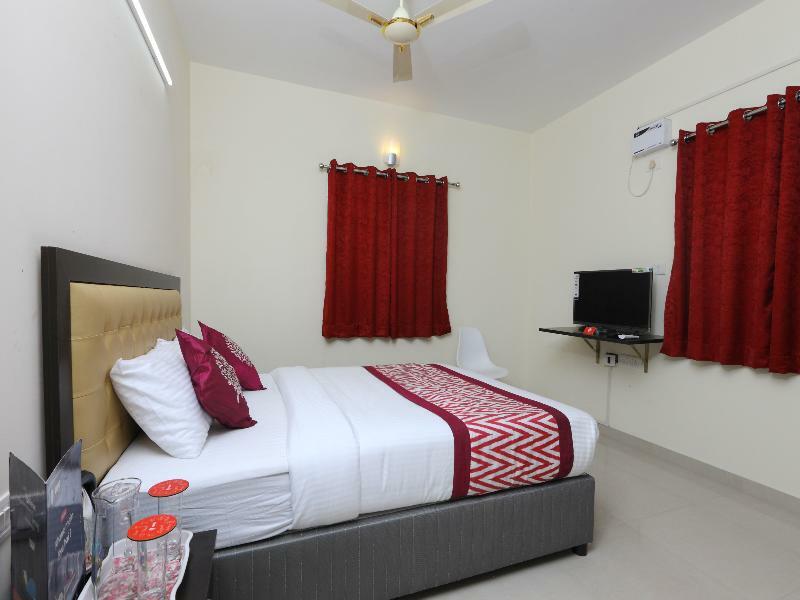 Hotel Oyo 13917 Daniel's Silver Oak Serviced 2*